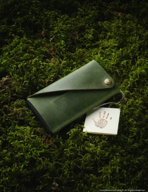 Minimalist Leather Wallet / Phone Case | Alpine Green