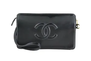 Timeless Black Patent Wristlet